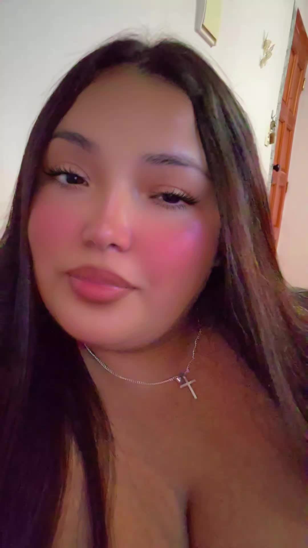 @𝓥𝓪𝓵𝓮𝓷𝓽𝓲𝓷𝓪🦋