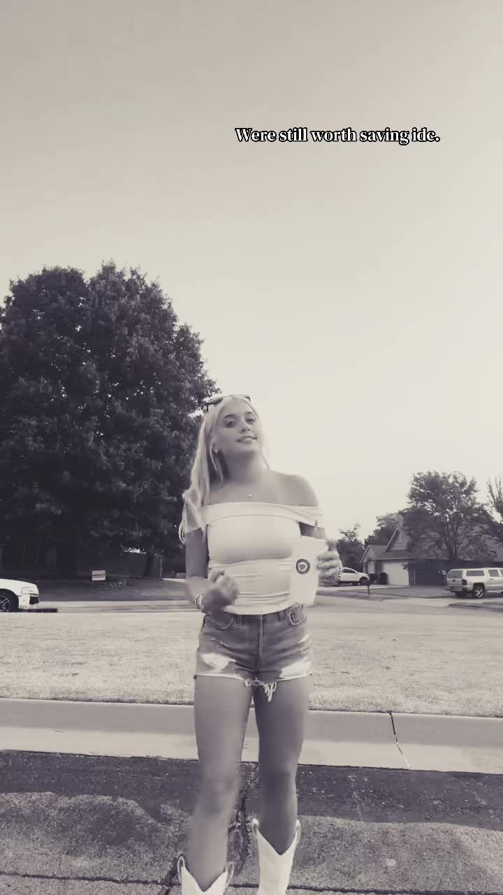 @Averie🎀