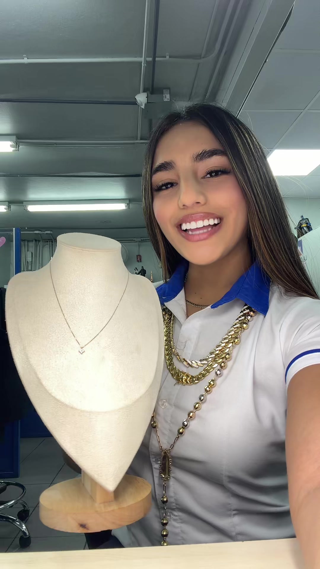 @joyerialacueva1970