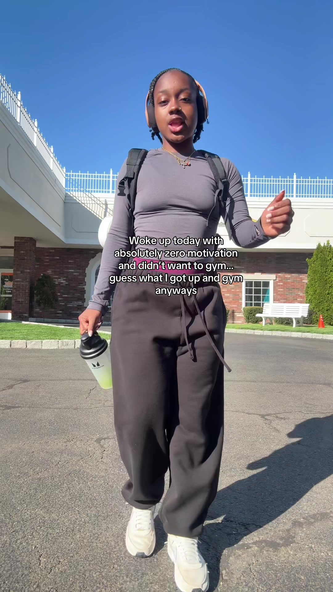 @Tee
