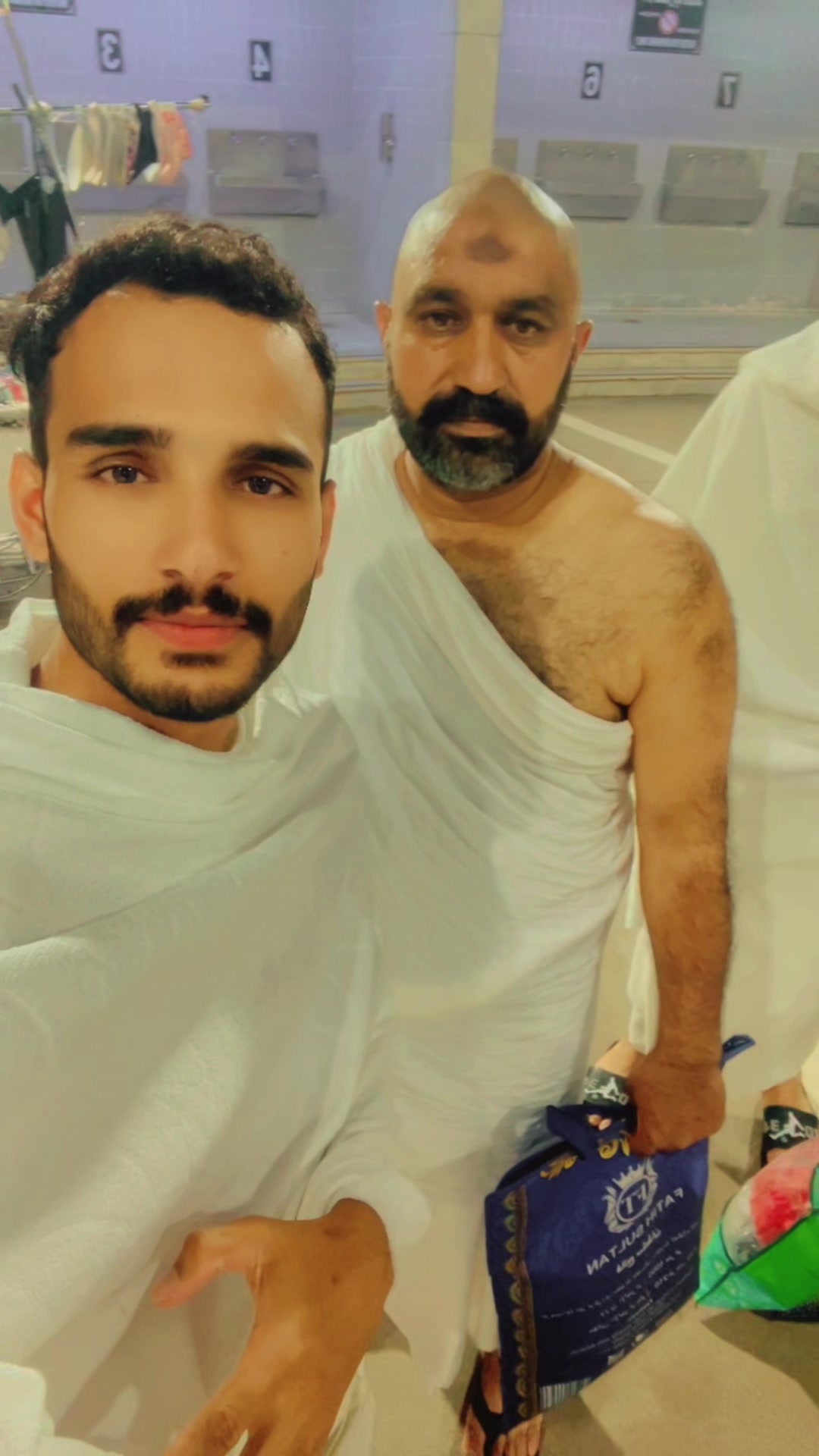 @FaiSaL BuTt