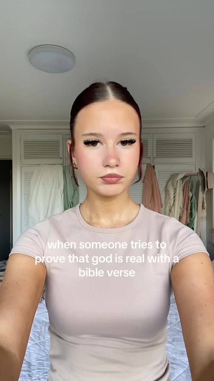 @🧘🏼&zwj;♀️