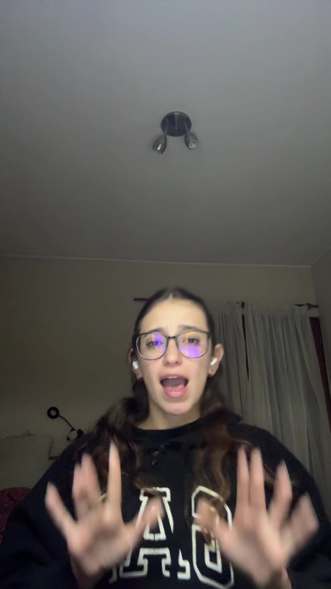 @sofachar