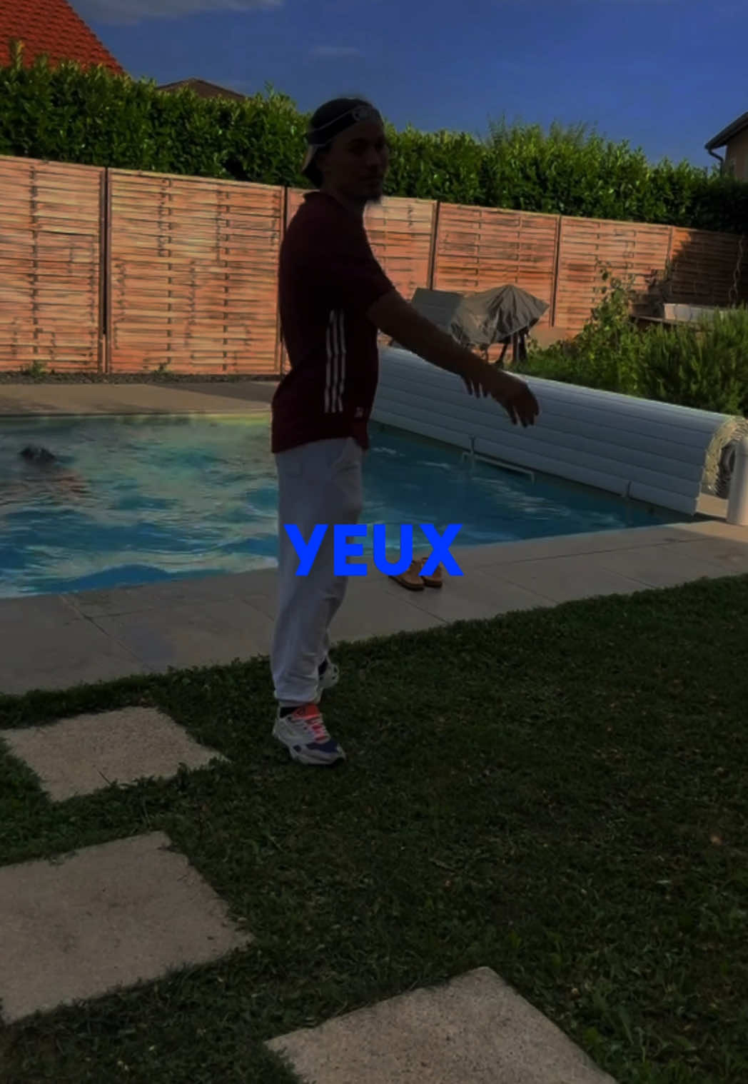 @️