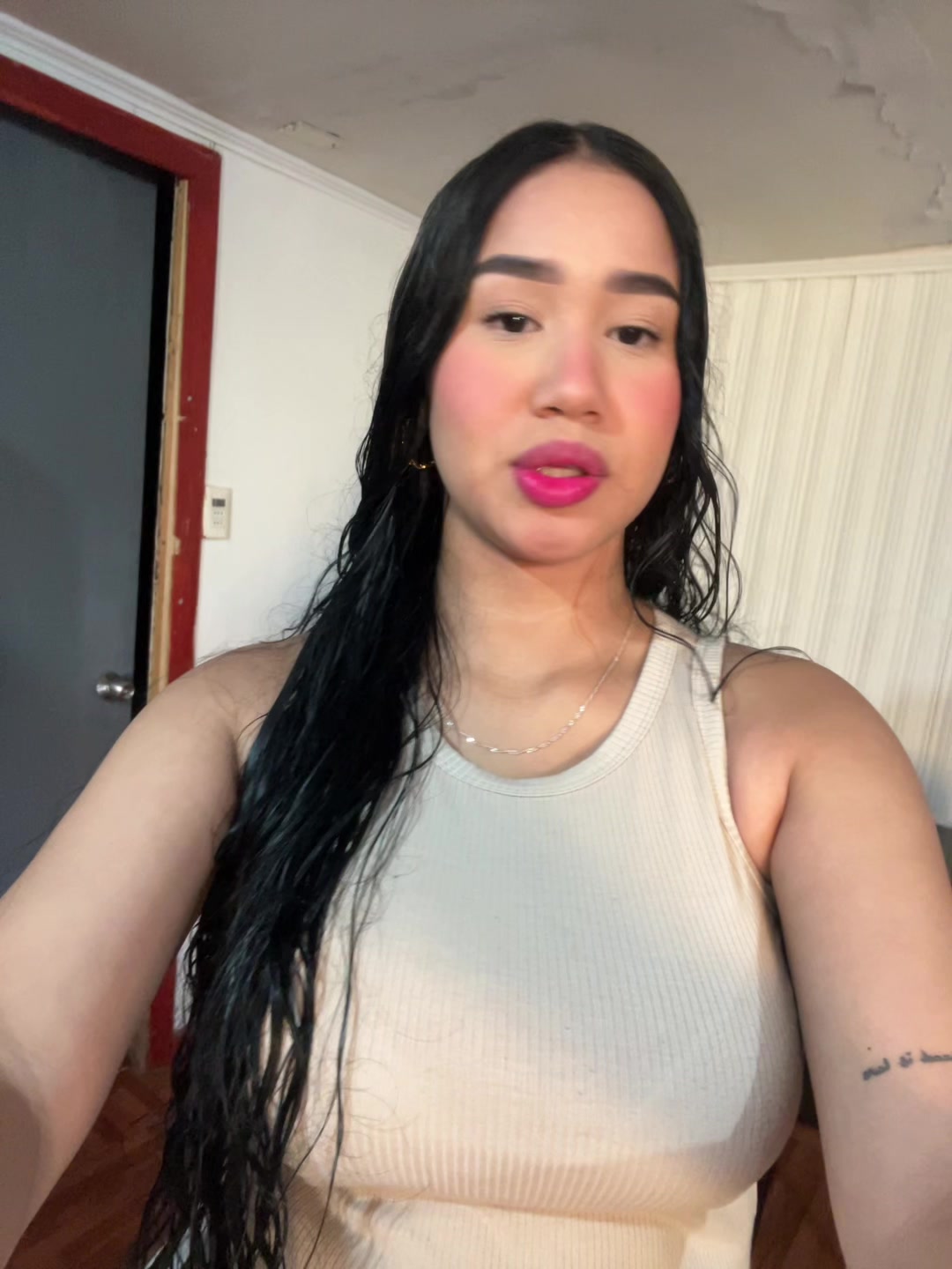 @María Mora