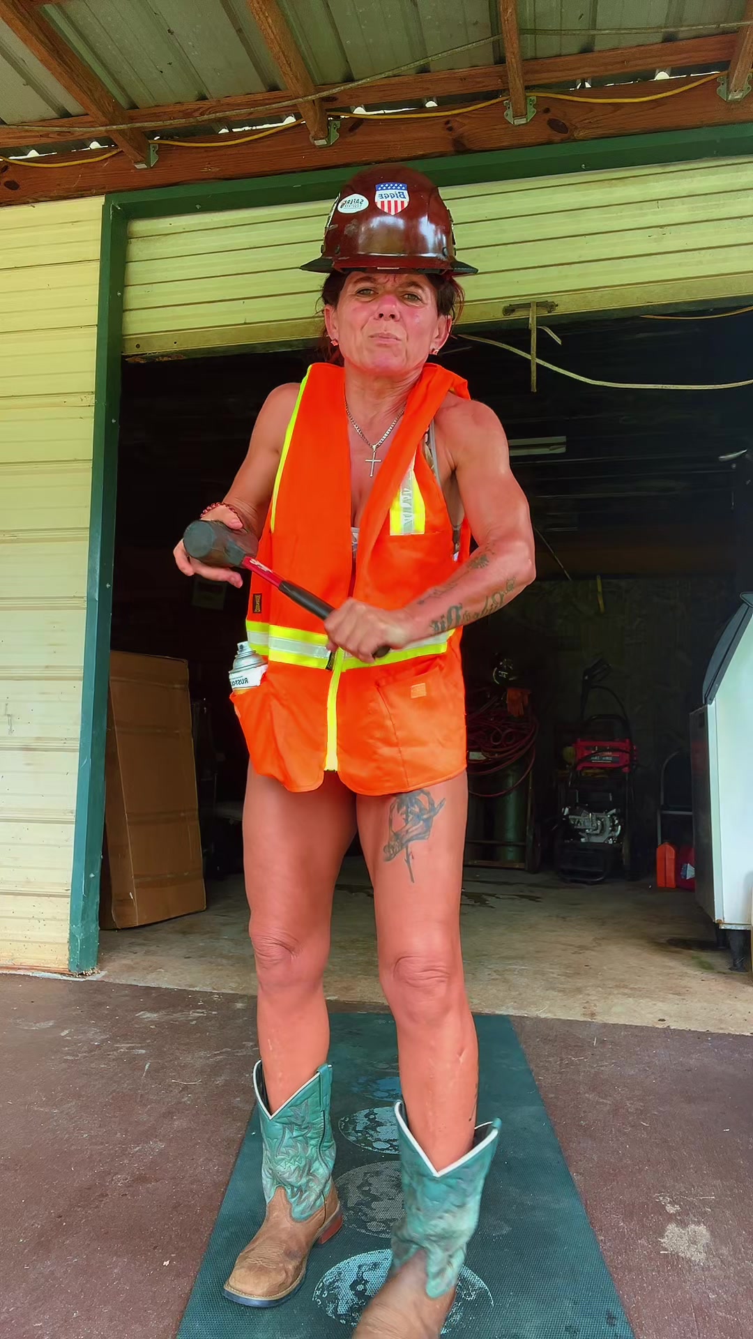 @RedneckBaddie
