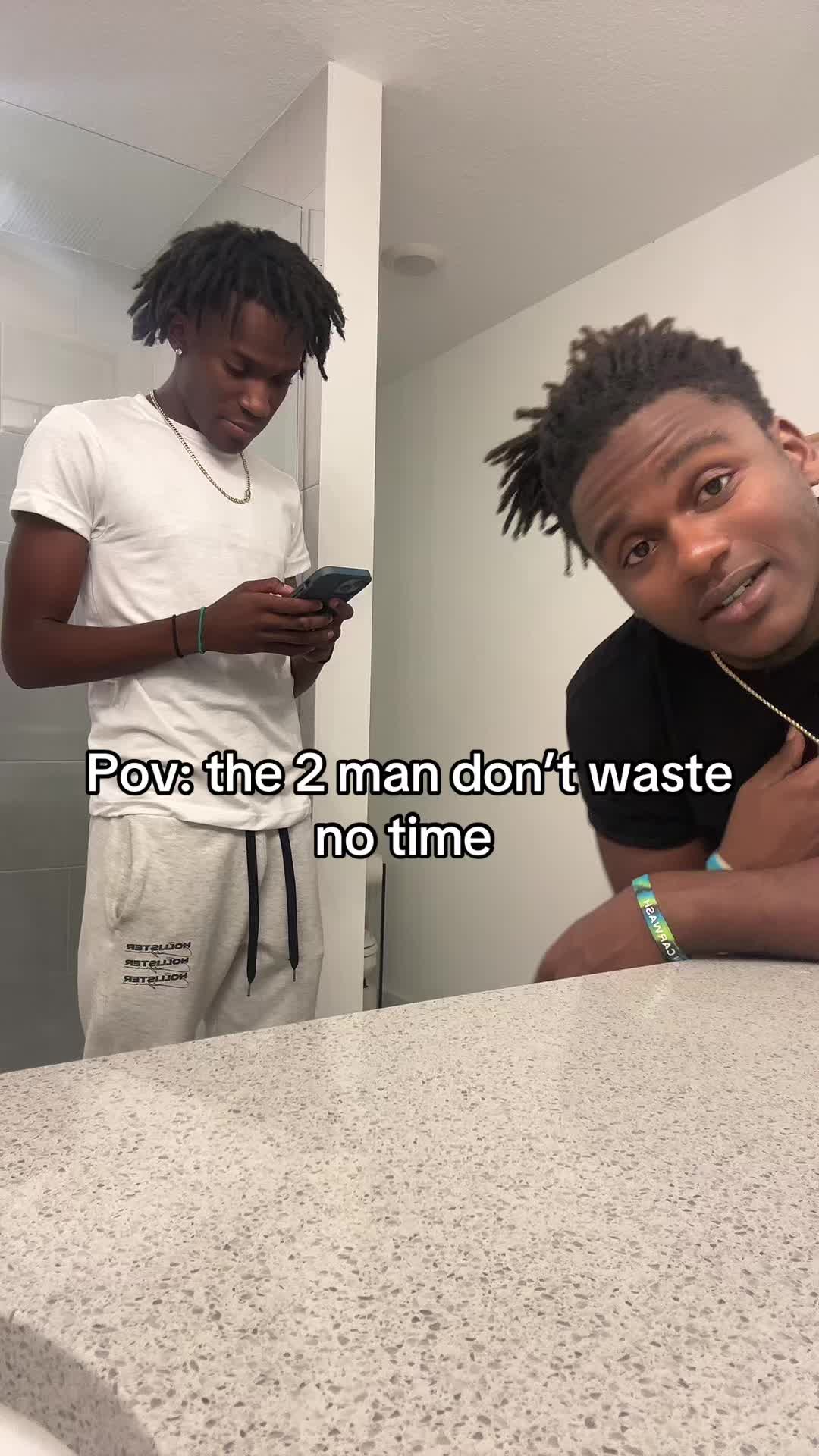 @V.V