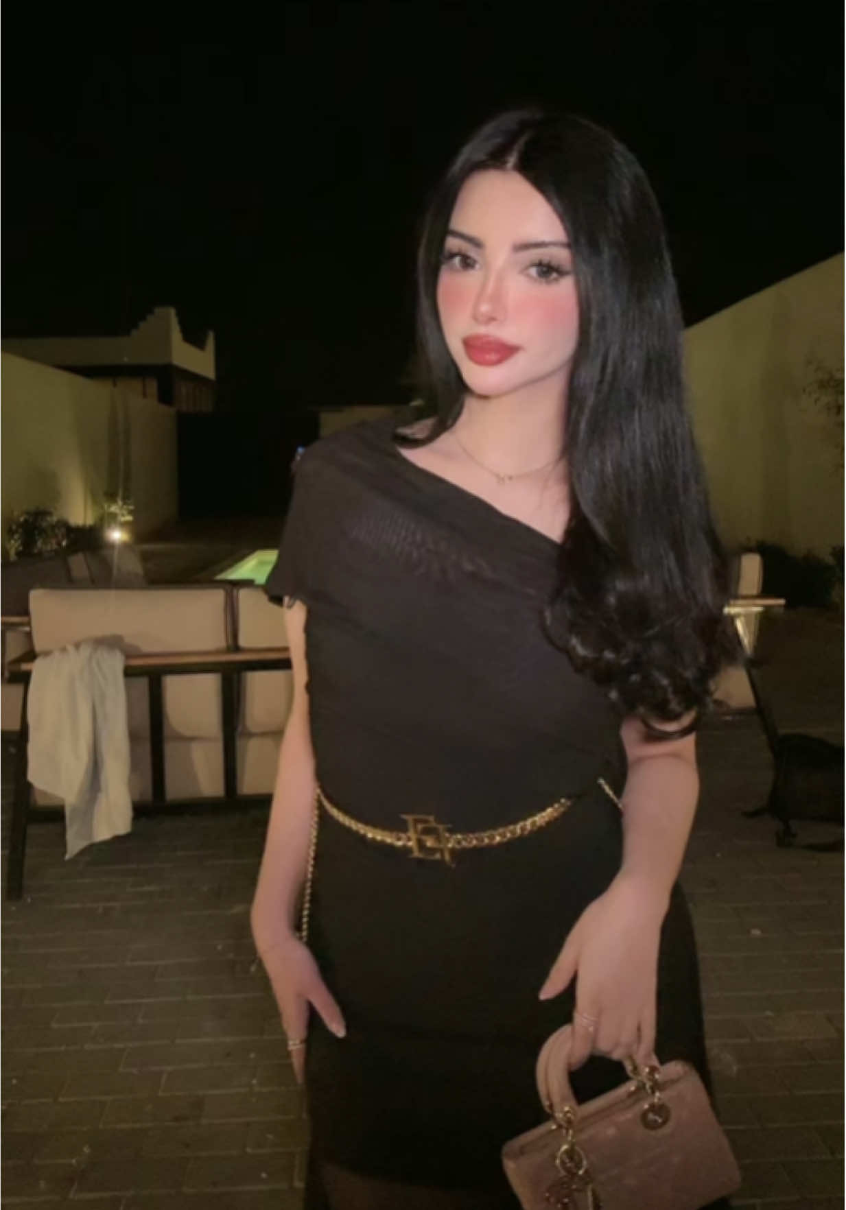@نورا ال سويلم