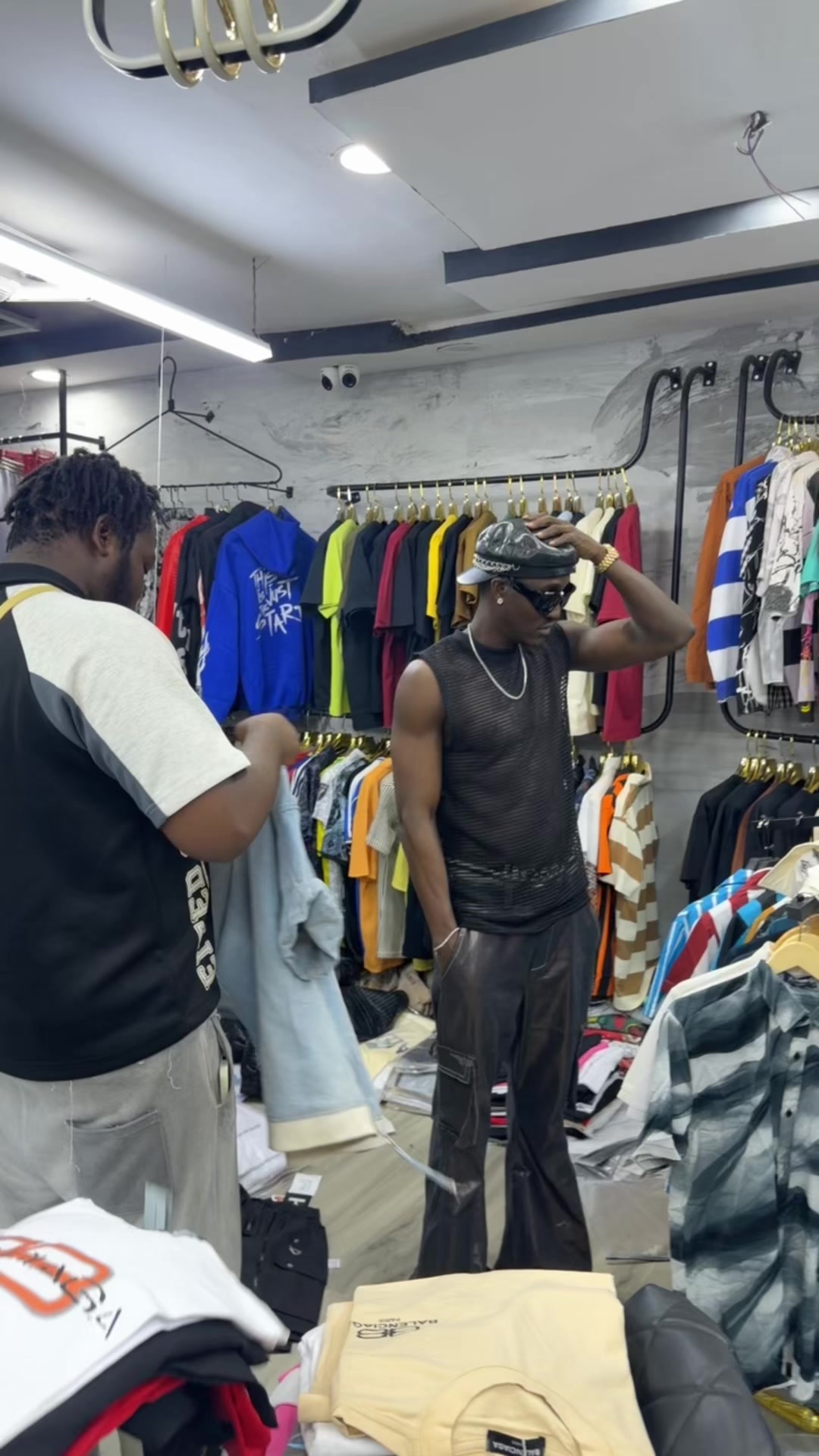 @La boutique No Fake House