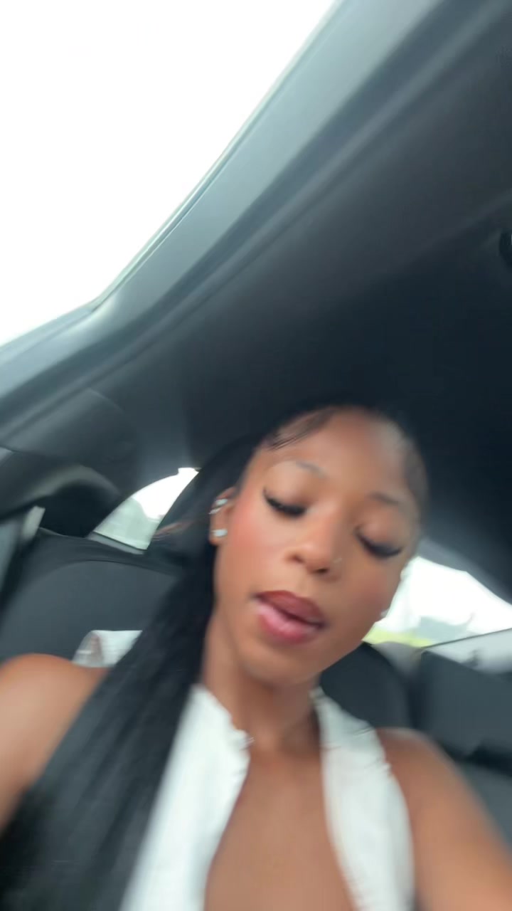 @naomi🌟