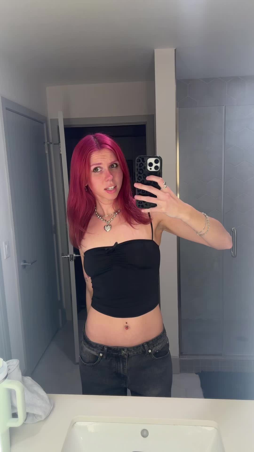 @katiemitchll