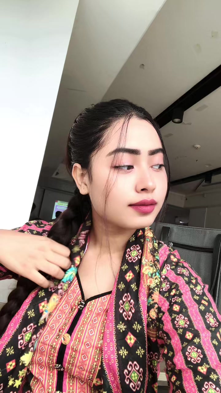 @Mahii_ee