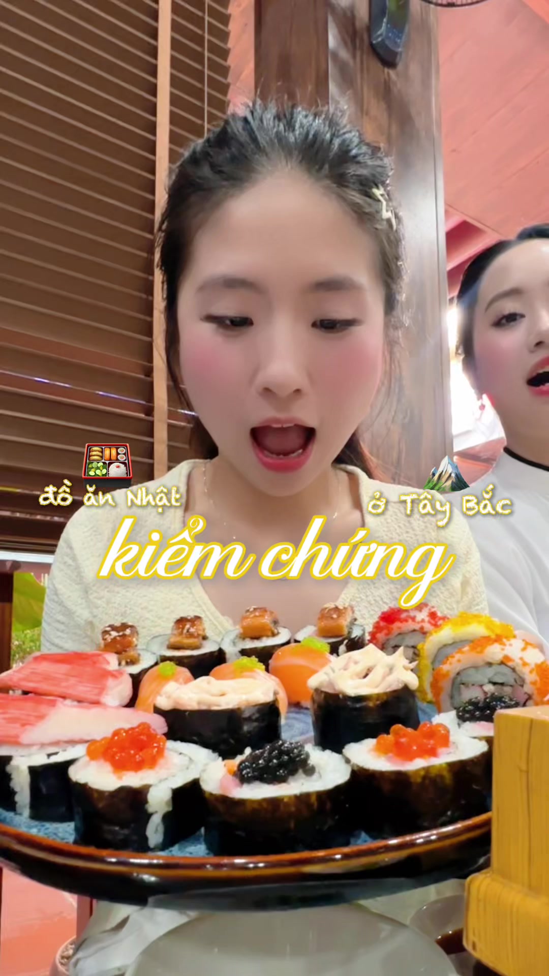 @B&agrave; Ch&uacute;a Ăn H&agrave;ng
