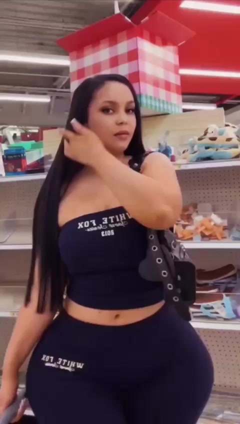 @Moureen🦋🌹