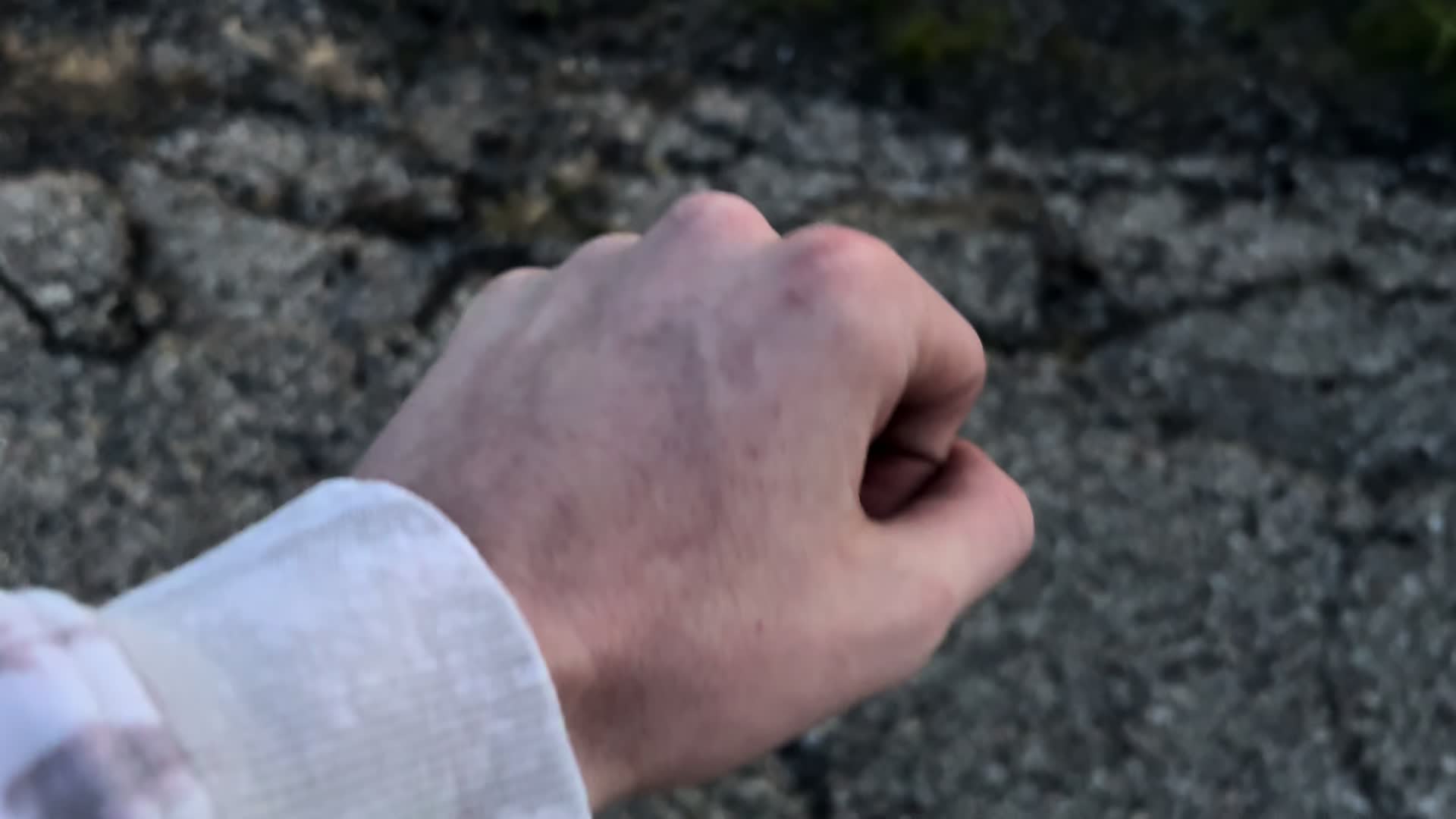 @LS