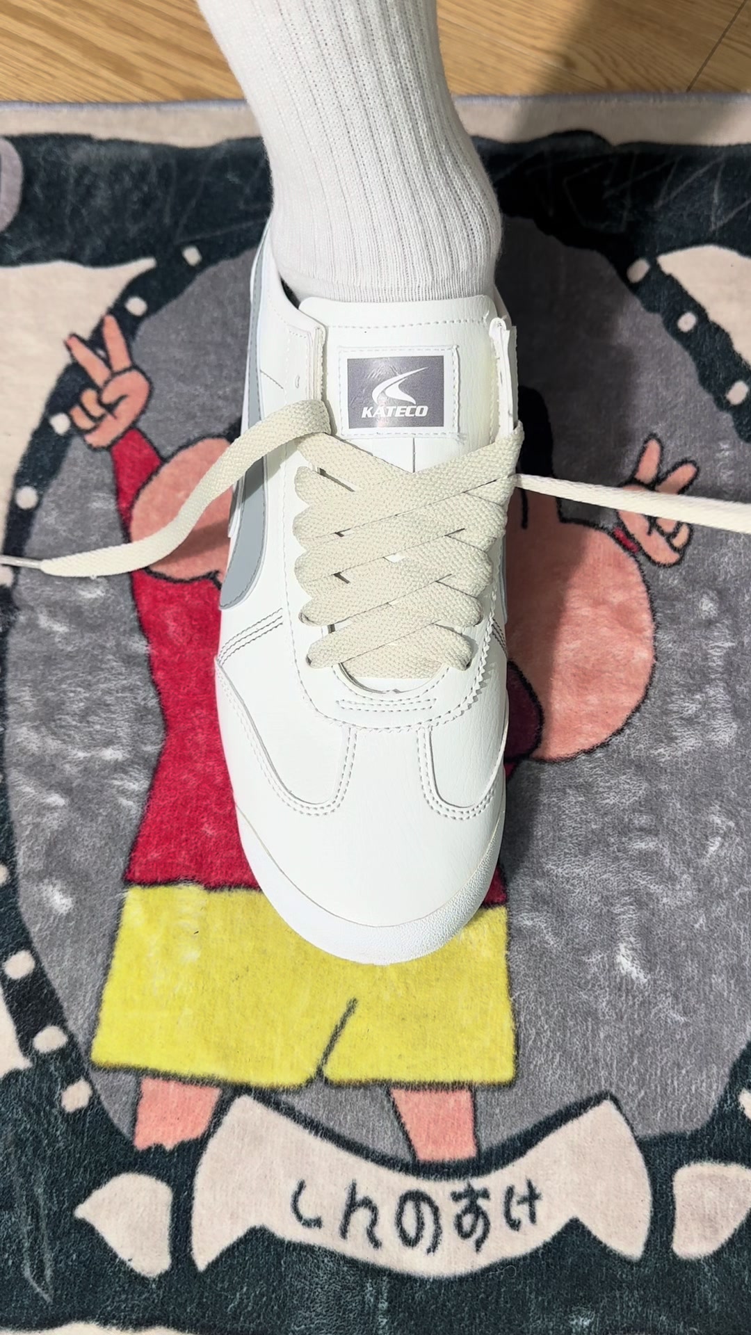 @Sneaker-dây giày