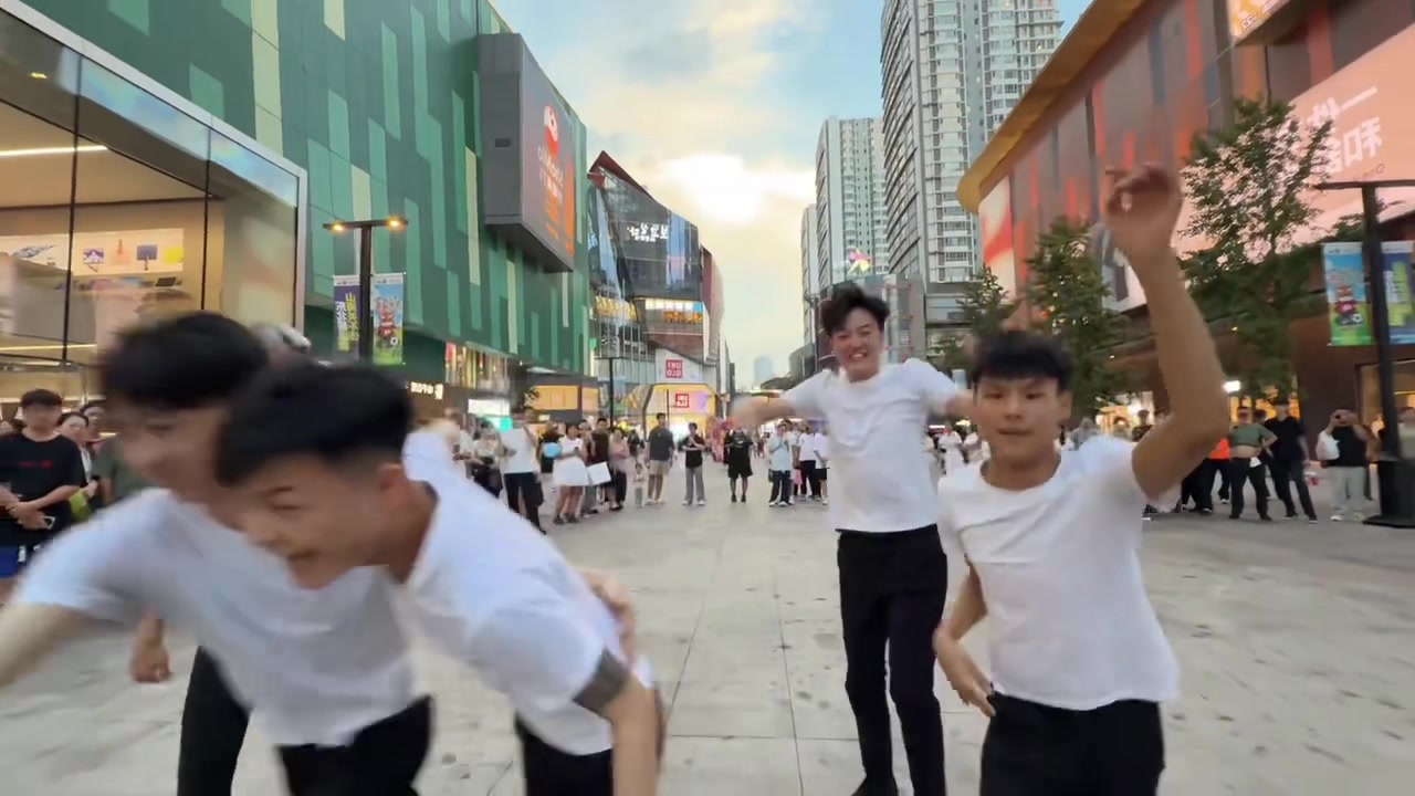 @nineteen