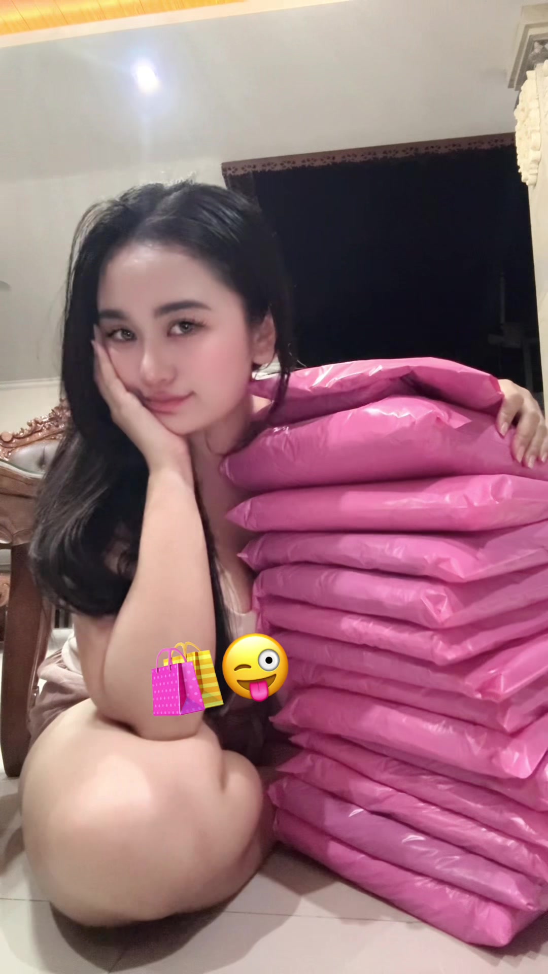 @Indahkrisnadevi