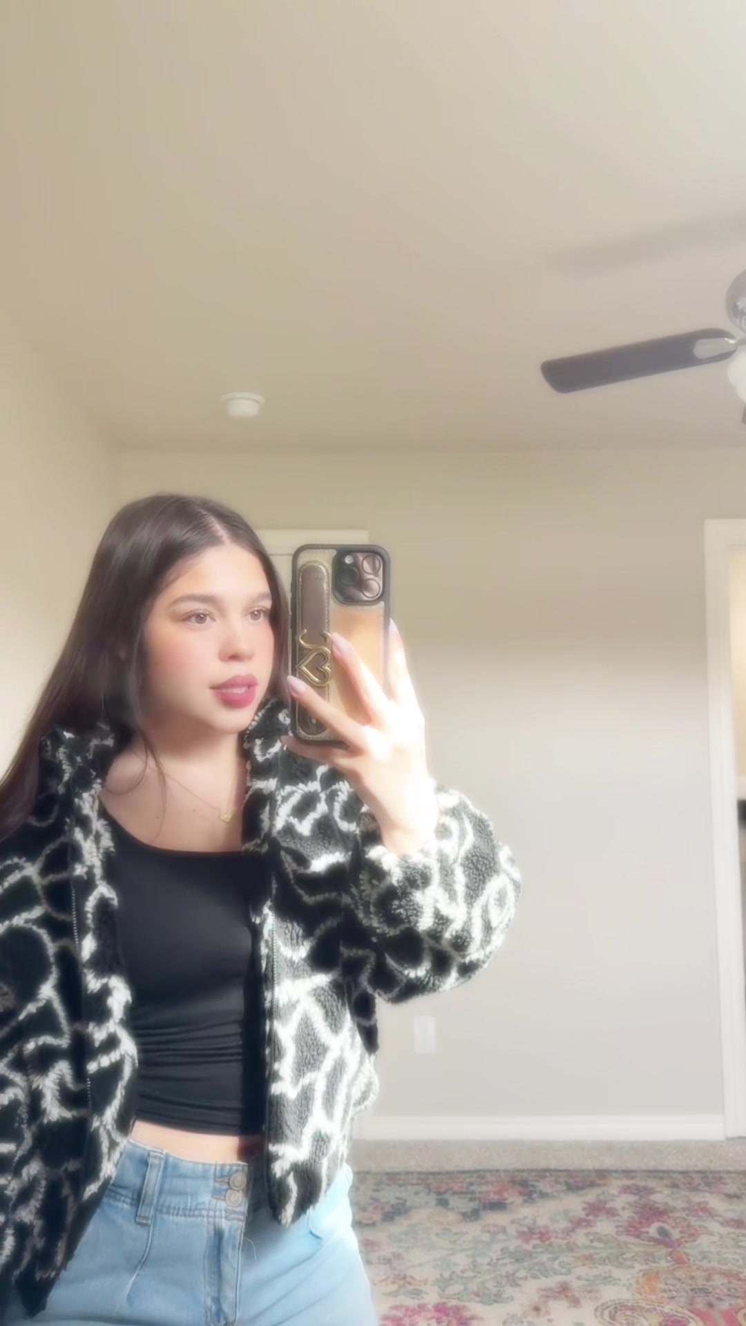 @Ashley Cifuentes E