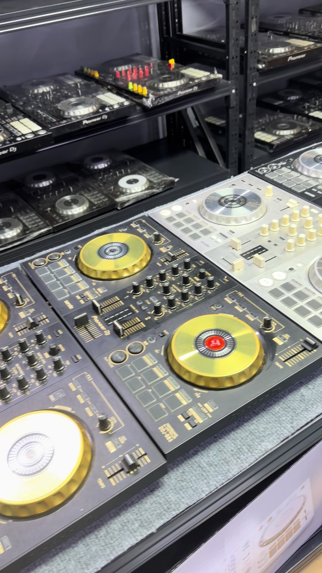 @BIG BOSS Dj Store ๐ฐ๐ญ