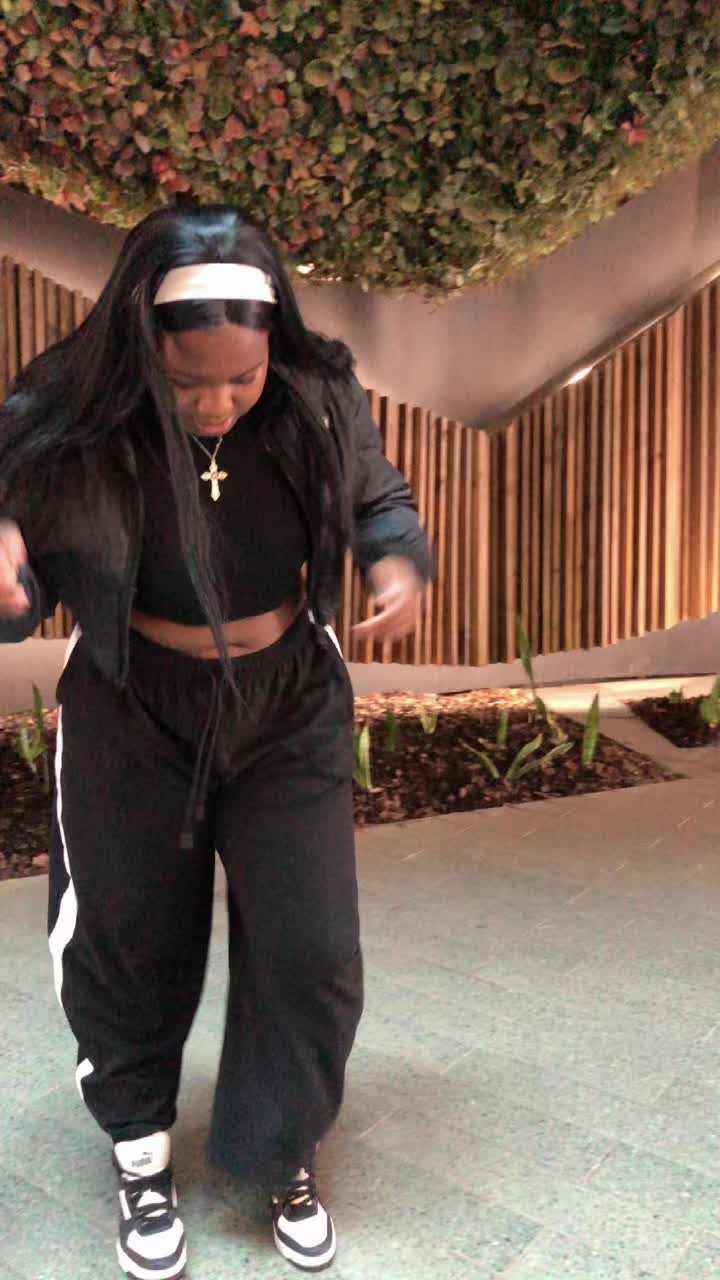 @nessawessa🐿️