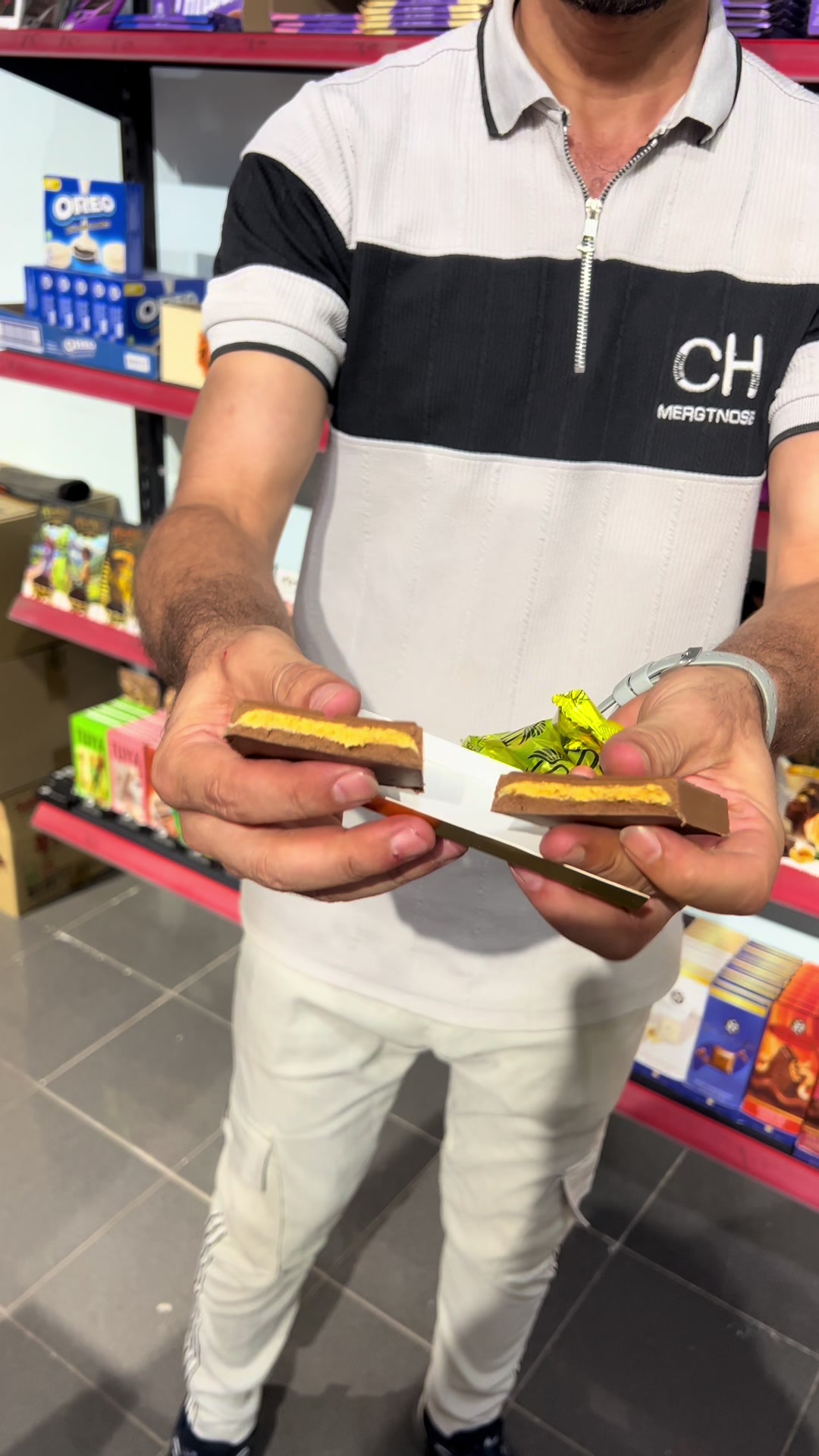 @عالم السعادة 🍫