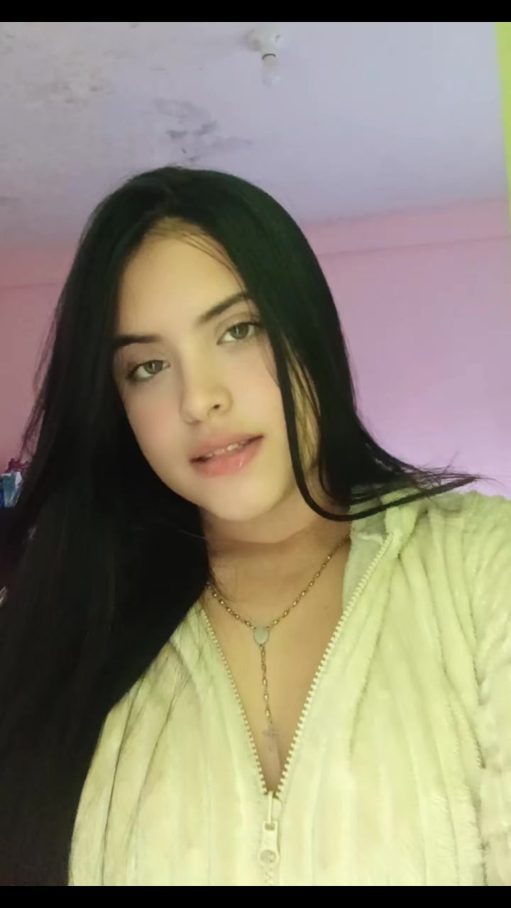 @Valentina🐈⬛•