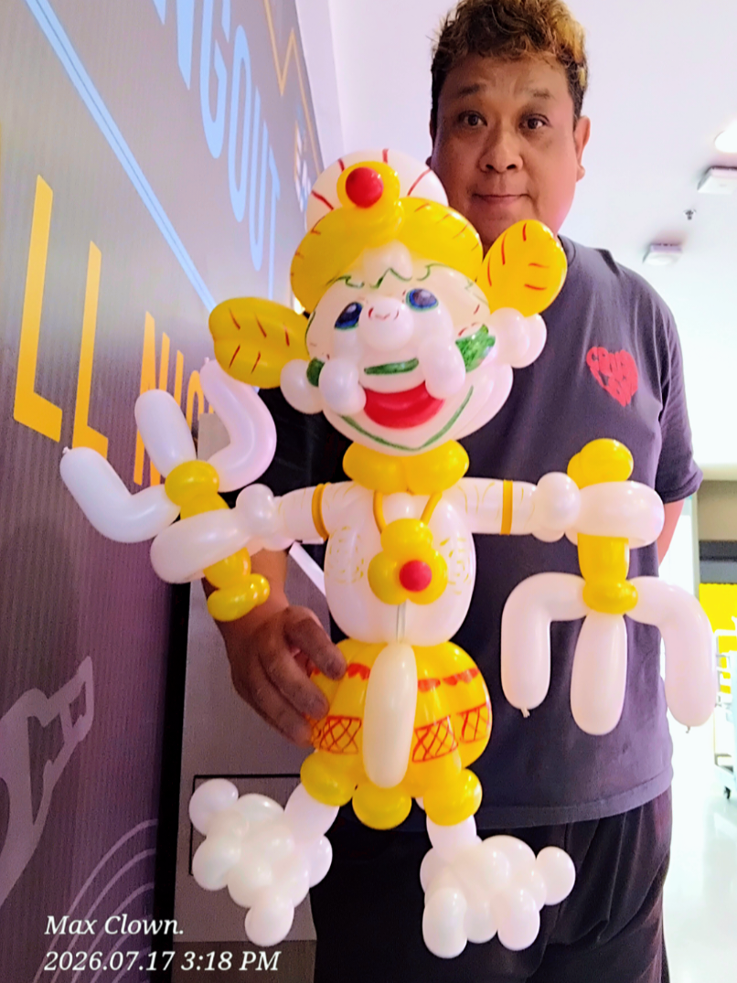 @Max Clown แชมป์บิดลูกโป่ง