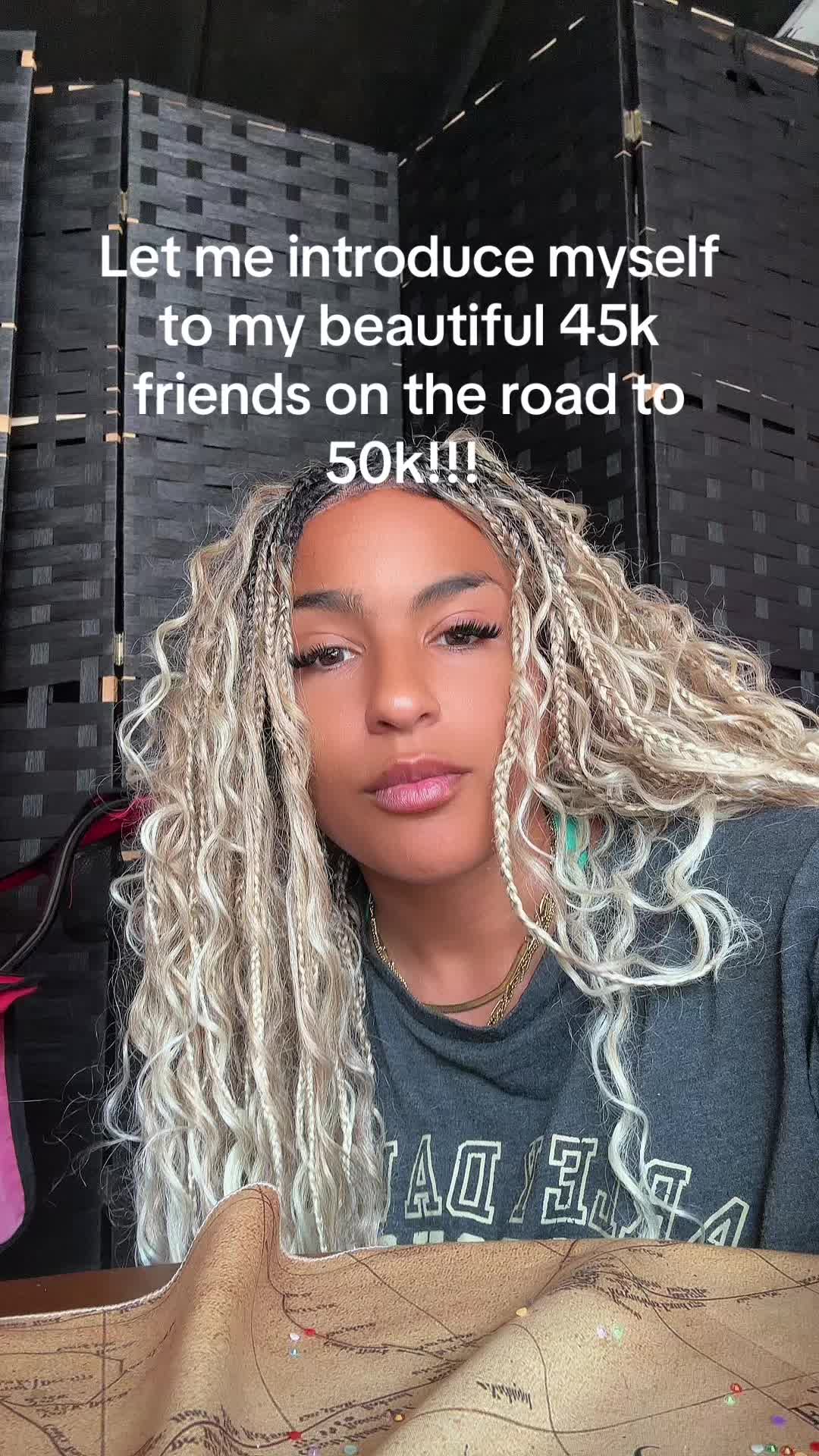 @Alinna 🦋