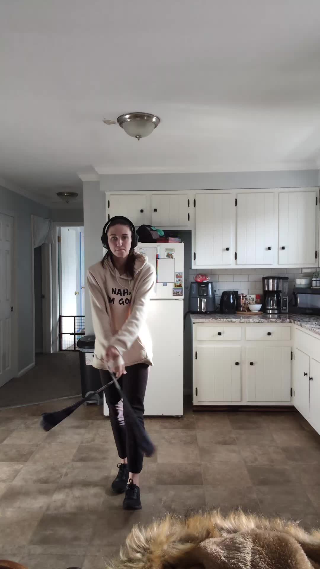 @lizoneil