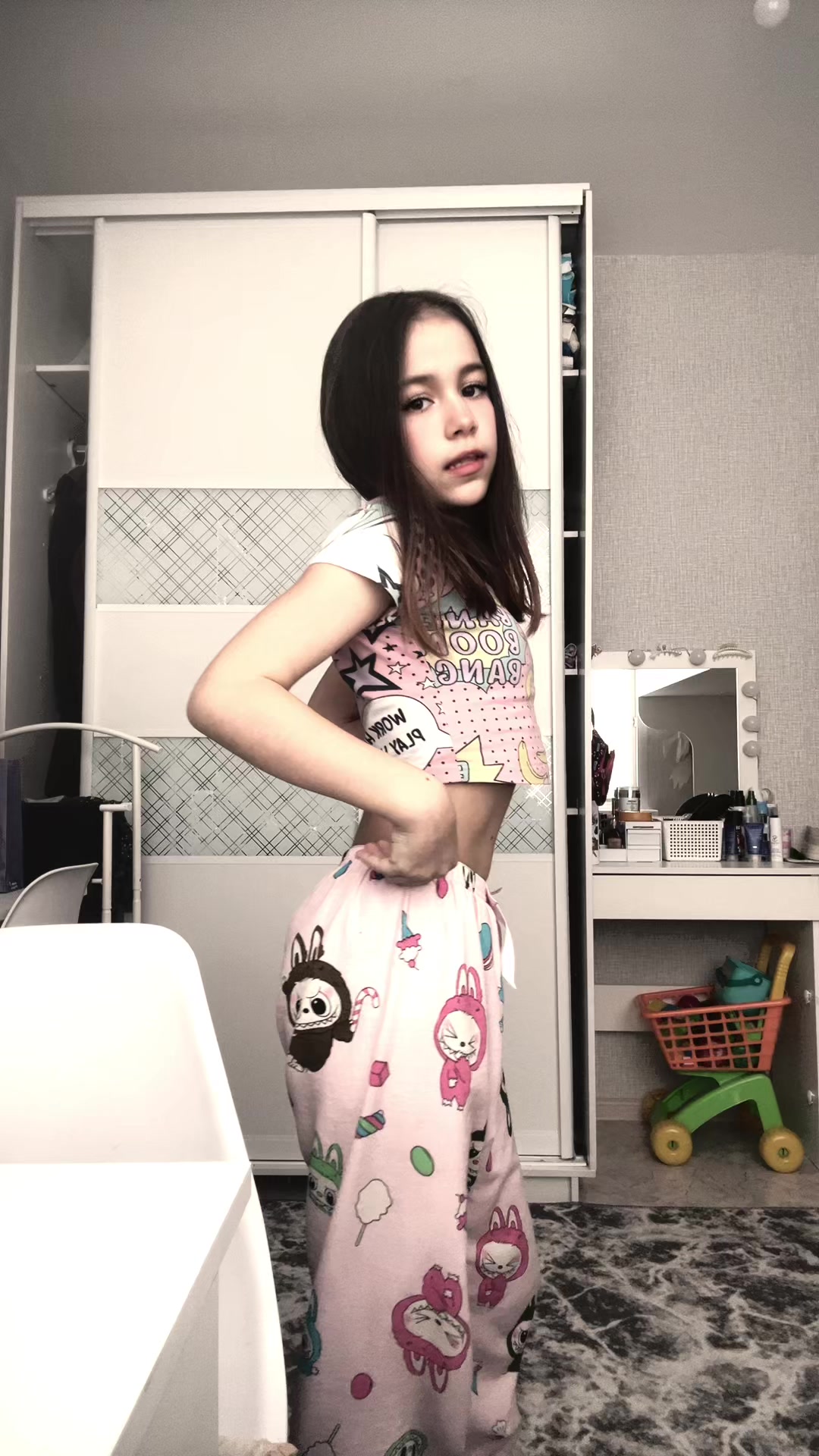 @Амелька