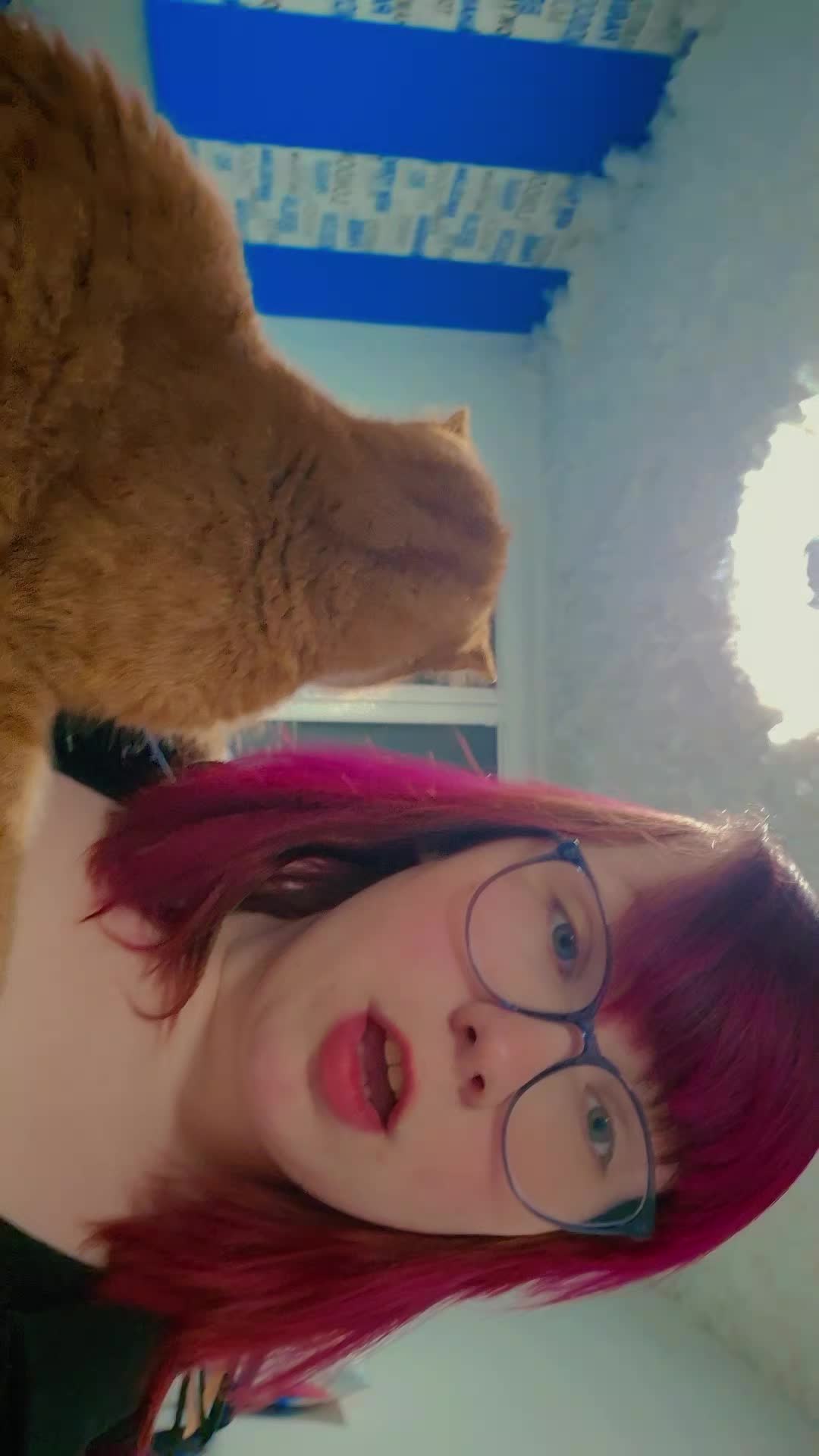 @Sarah_blue