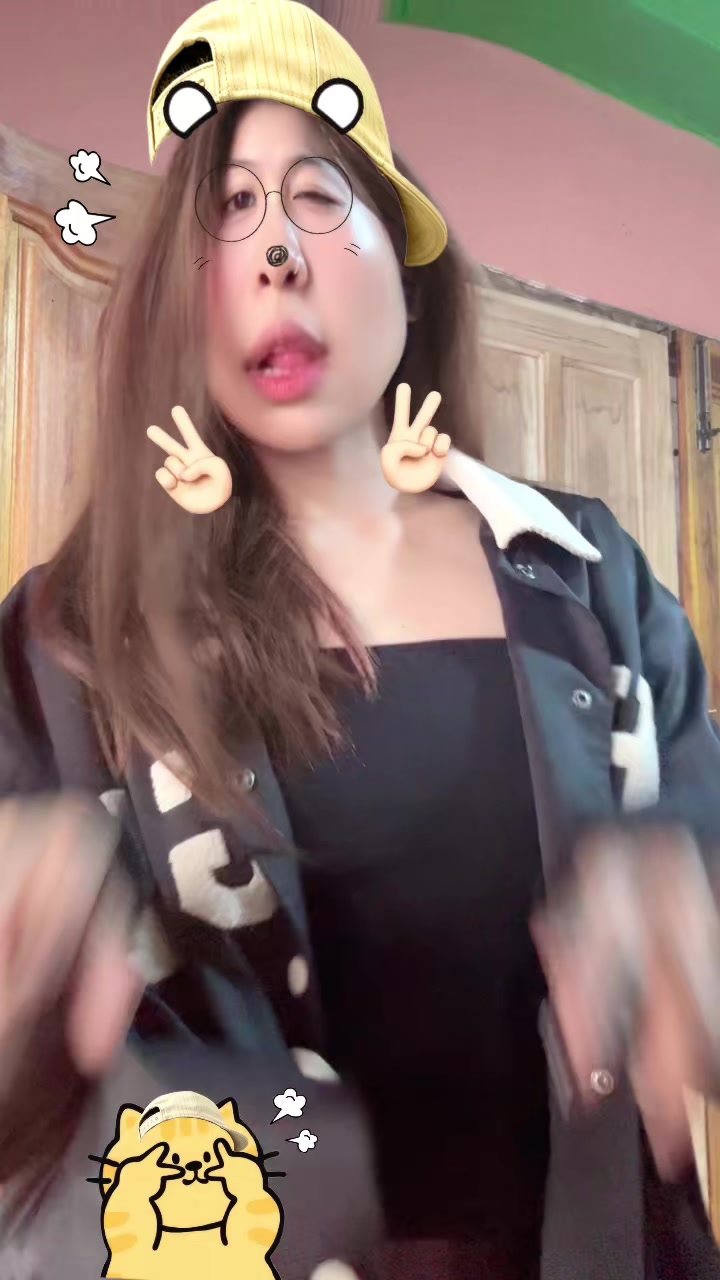 @J✨