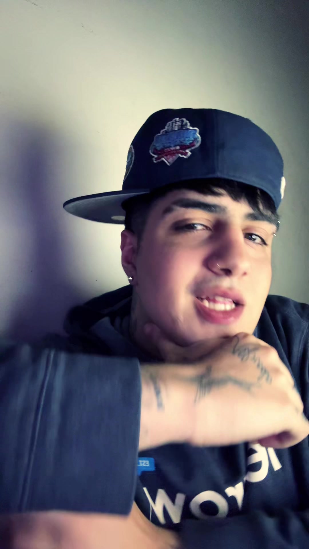 @LazzyOficial