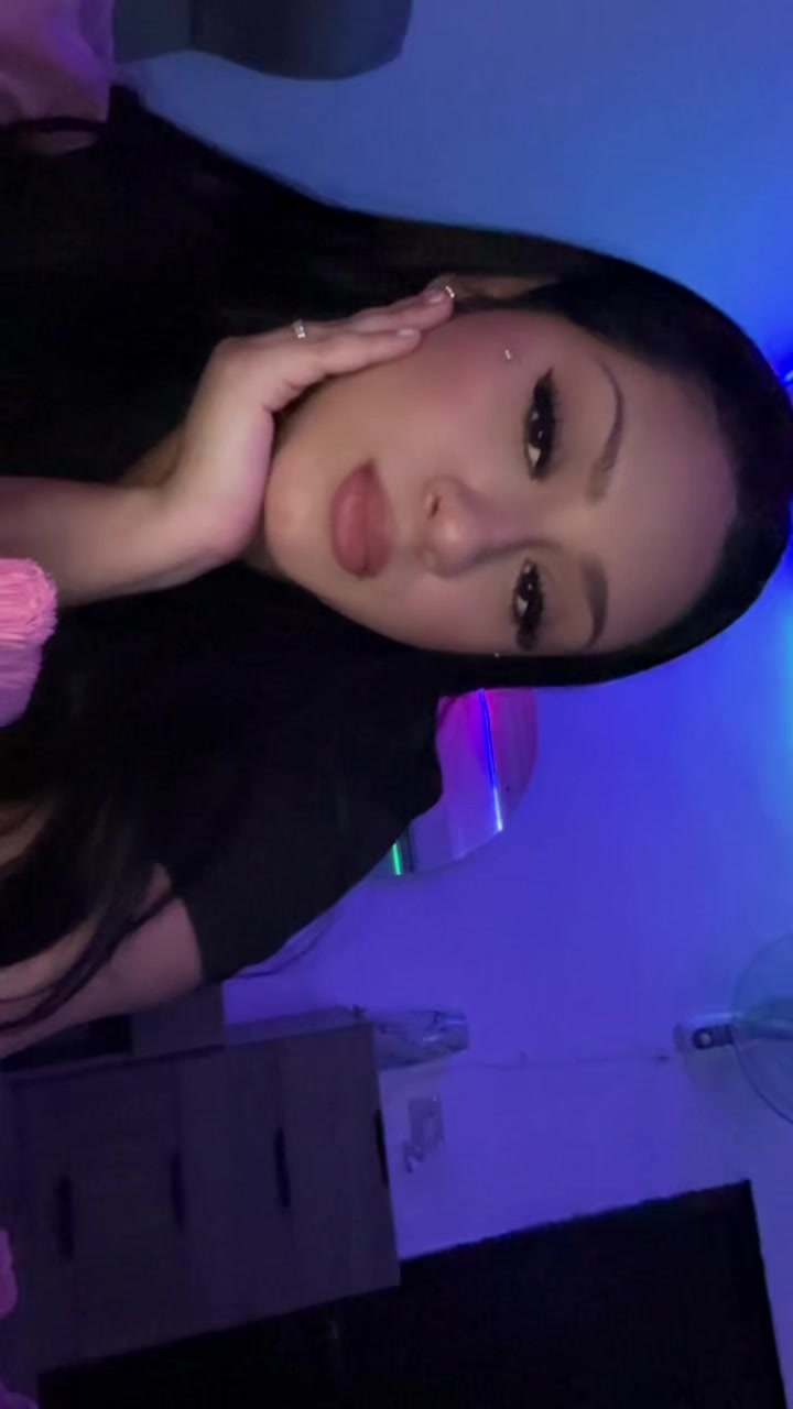 @KayRed 🍒