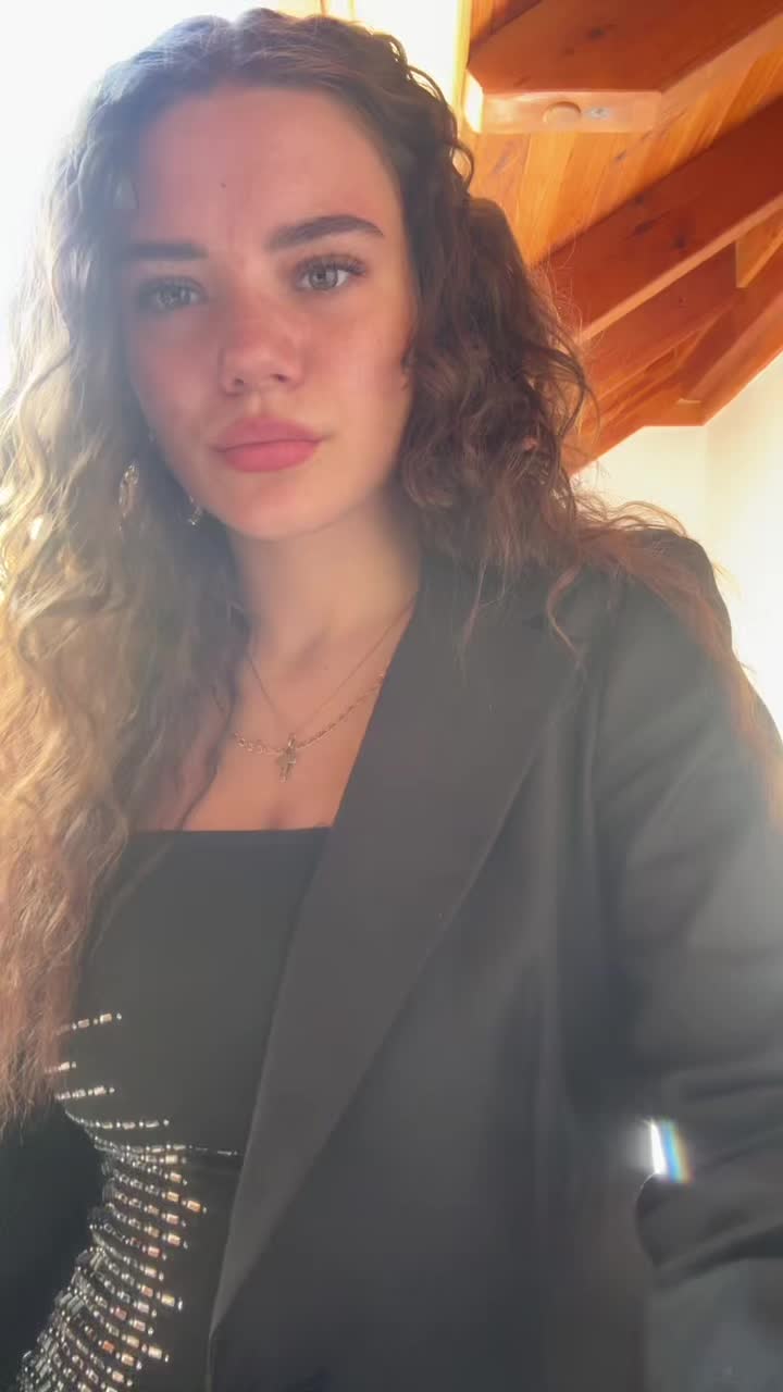 @user8321056702