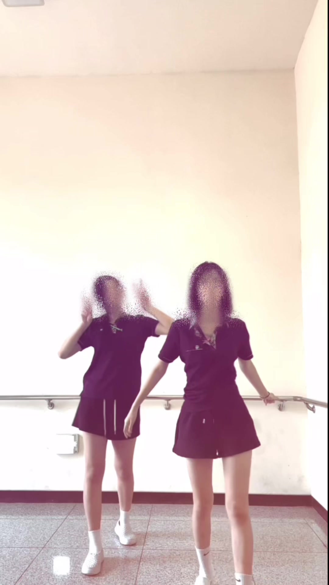 @나현
