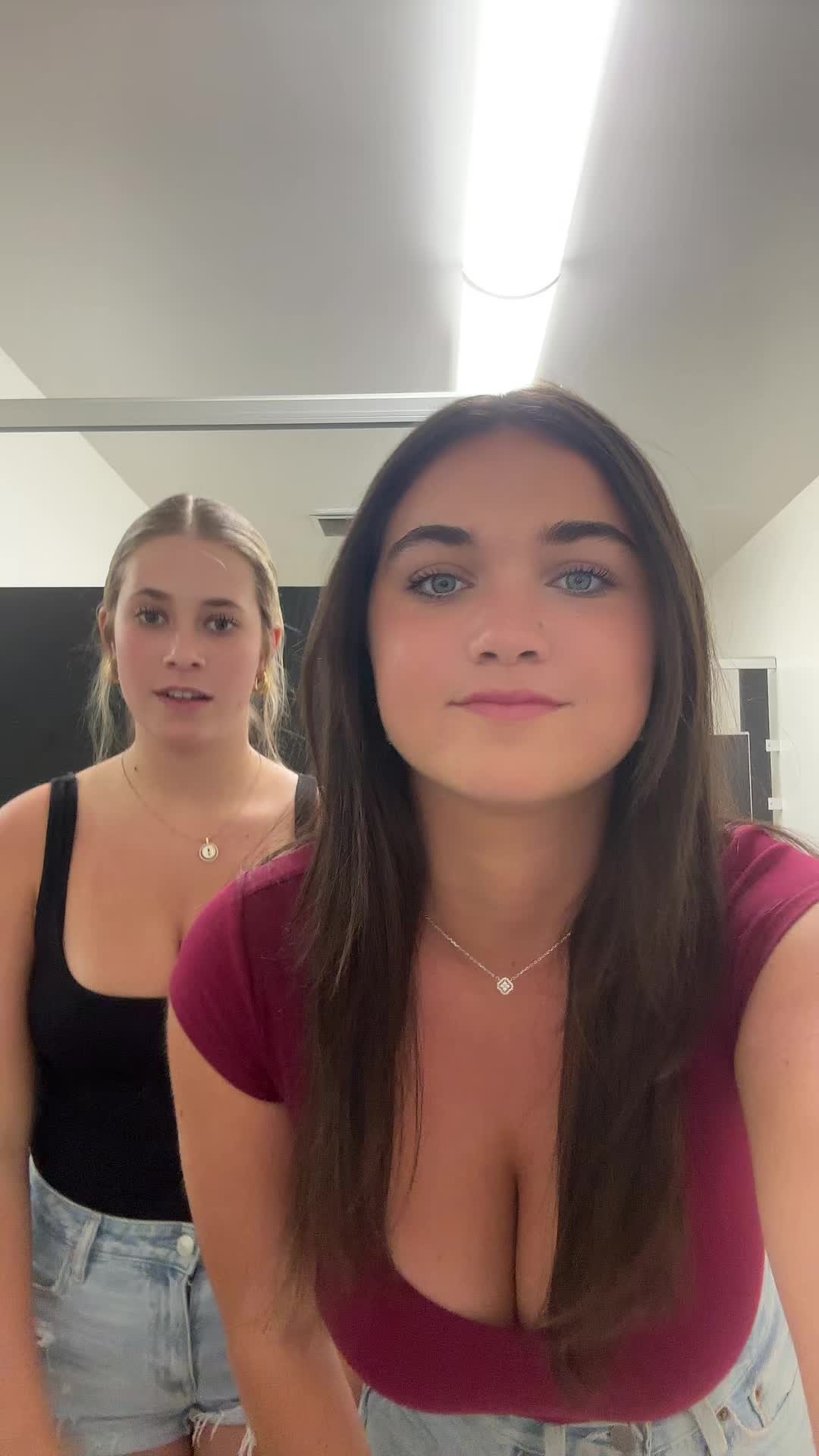 @halfbittentang