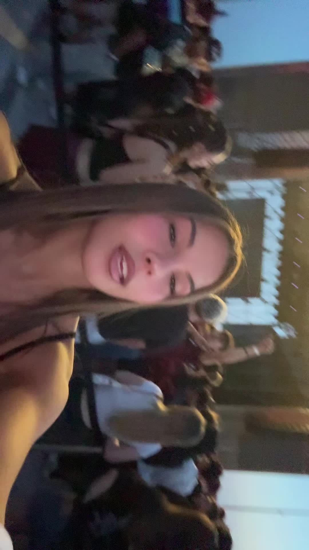 @siriaa