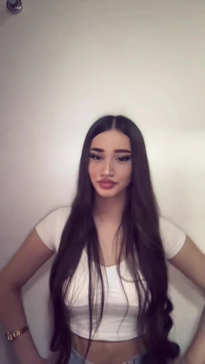 @𝑭