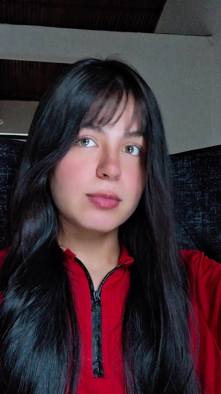 @Danii🎀