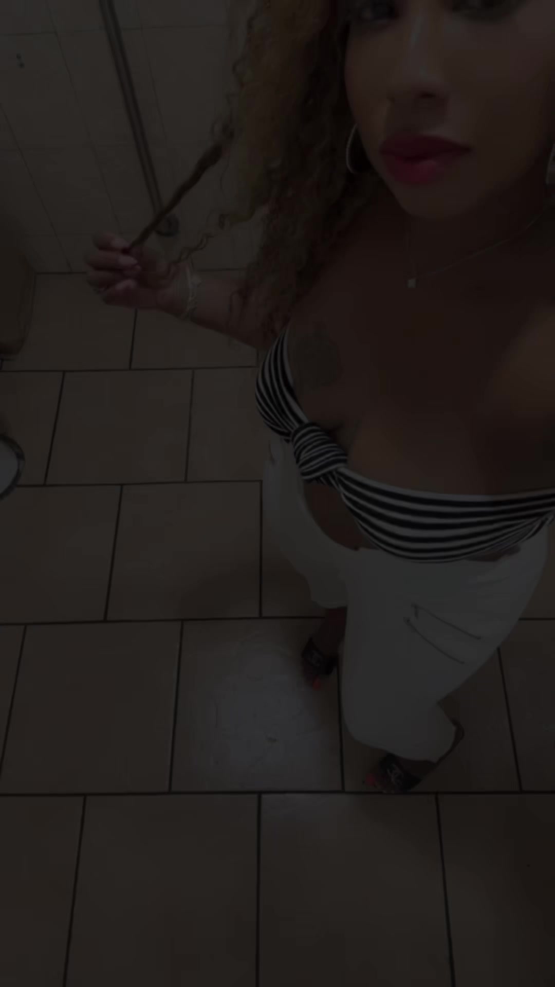 @Vonette31