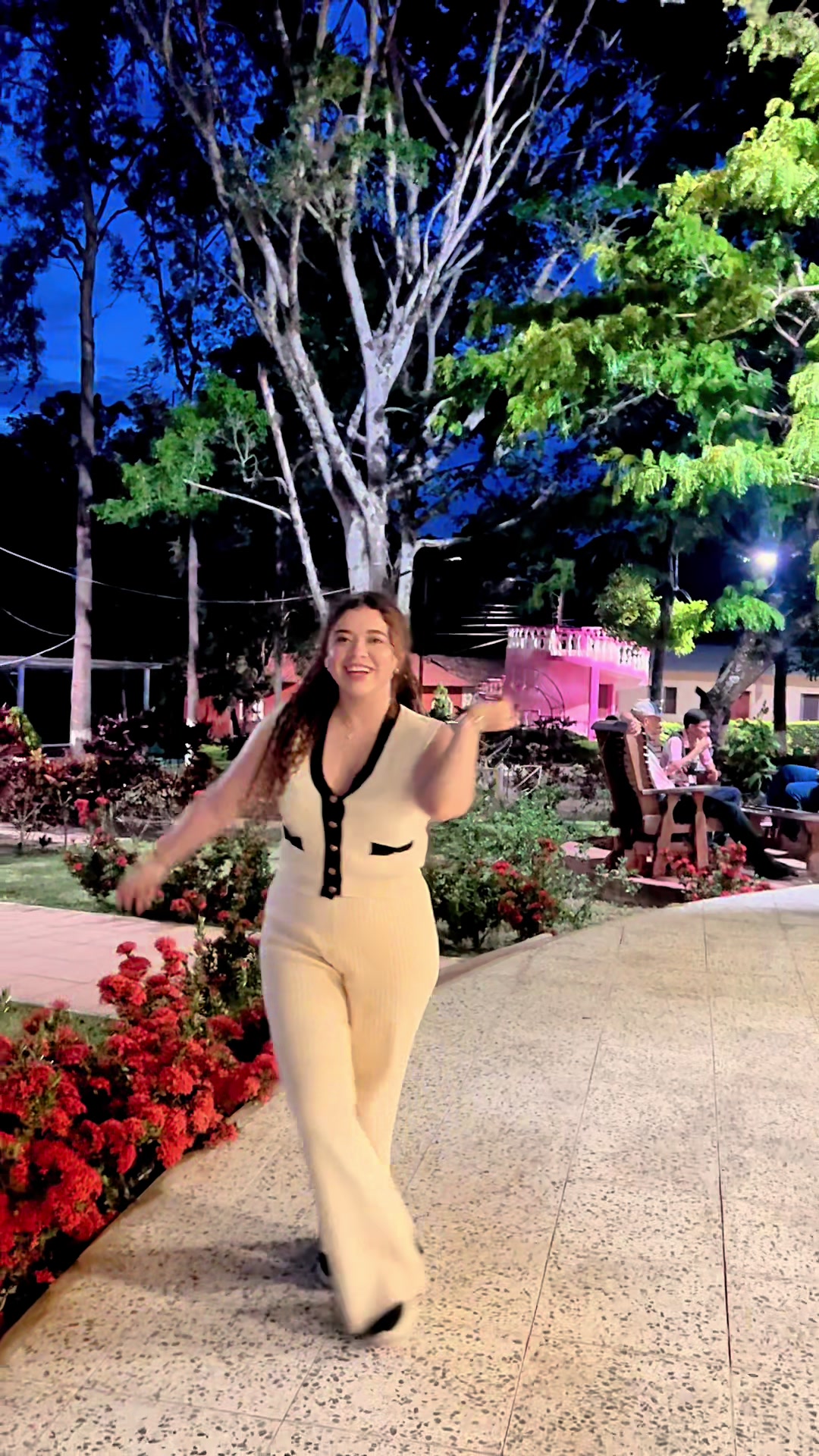 @Marylin ✨