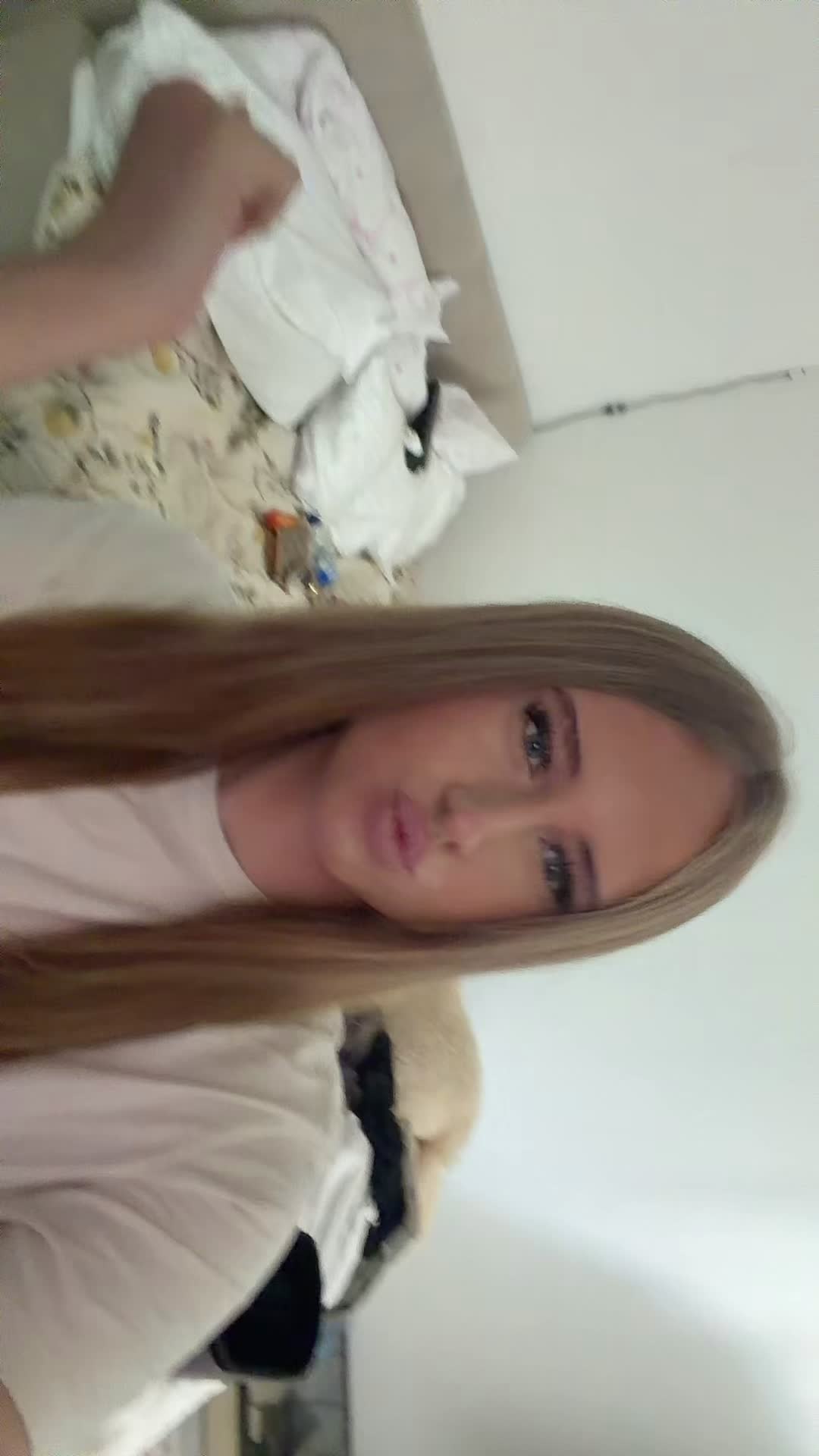 @Мелани+7