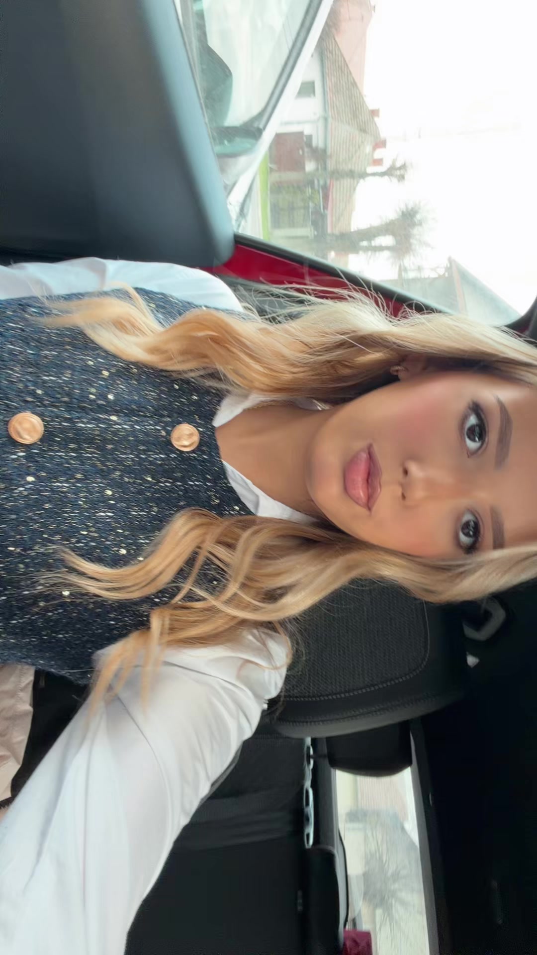 @Mina
