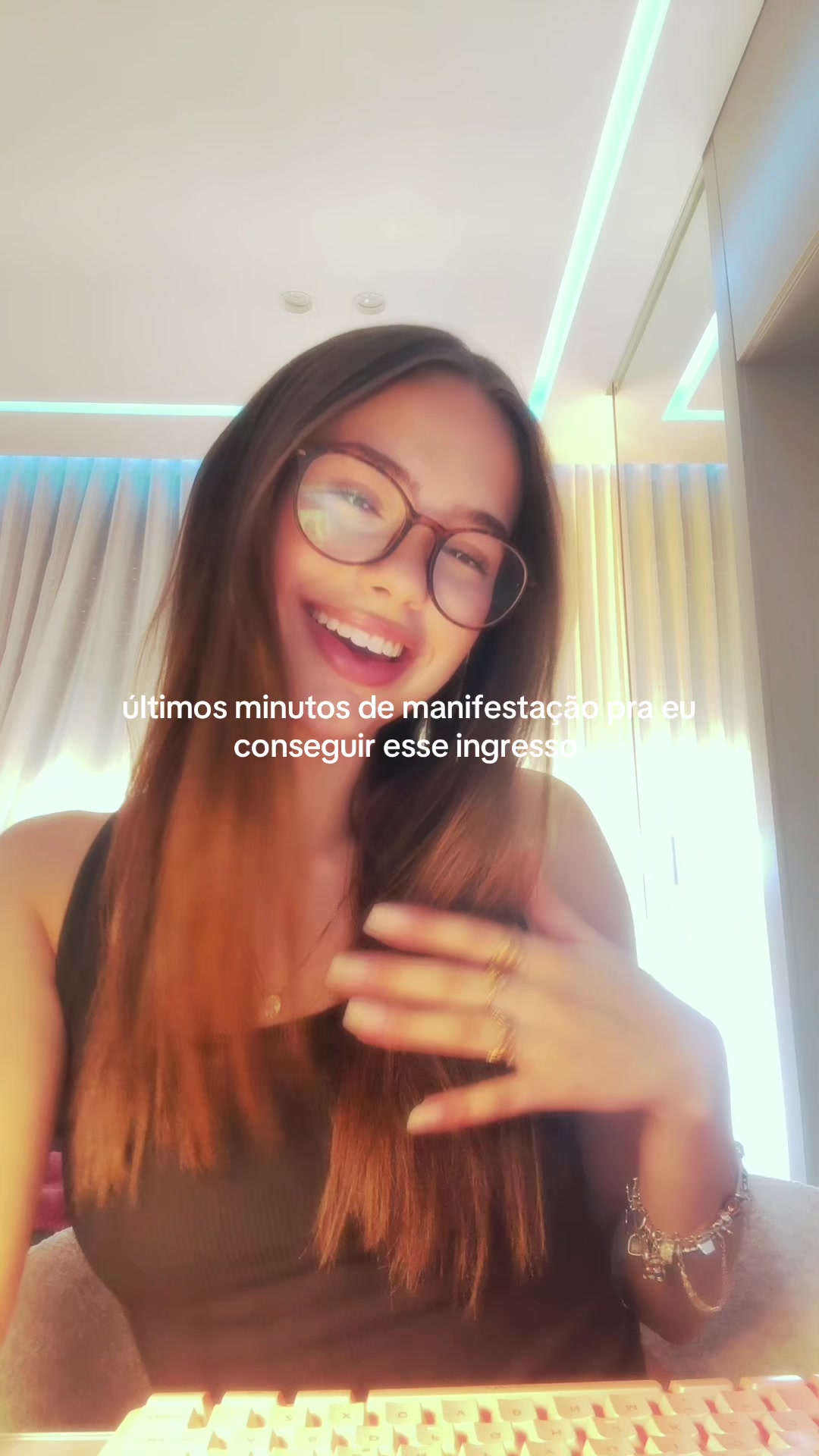 @Manu🪽