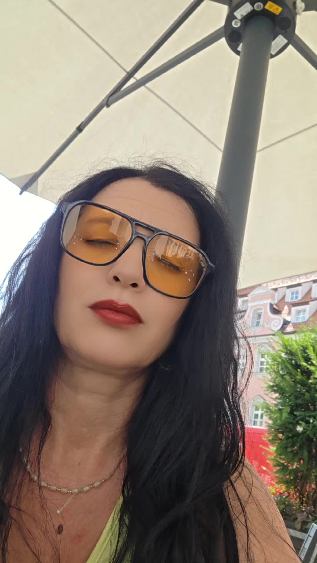 @Lili Lilisor