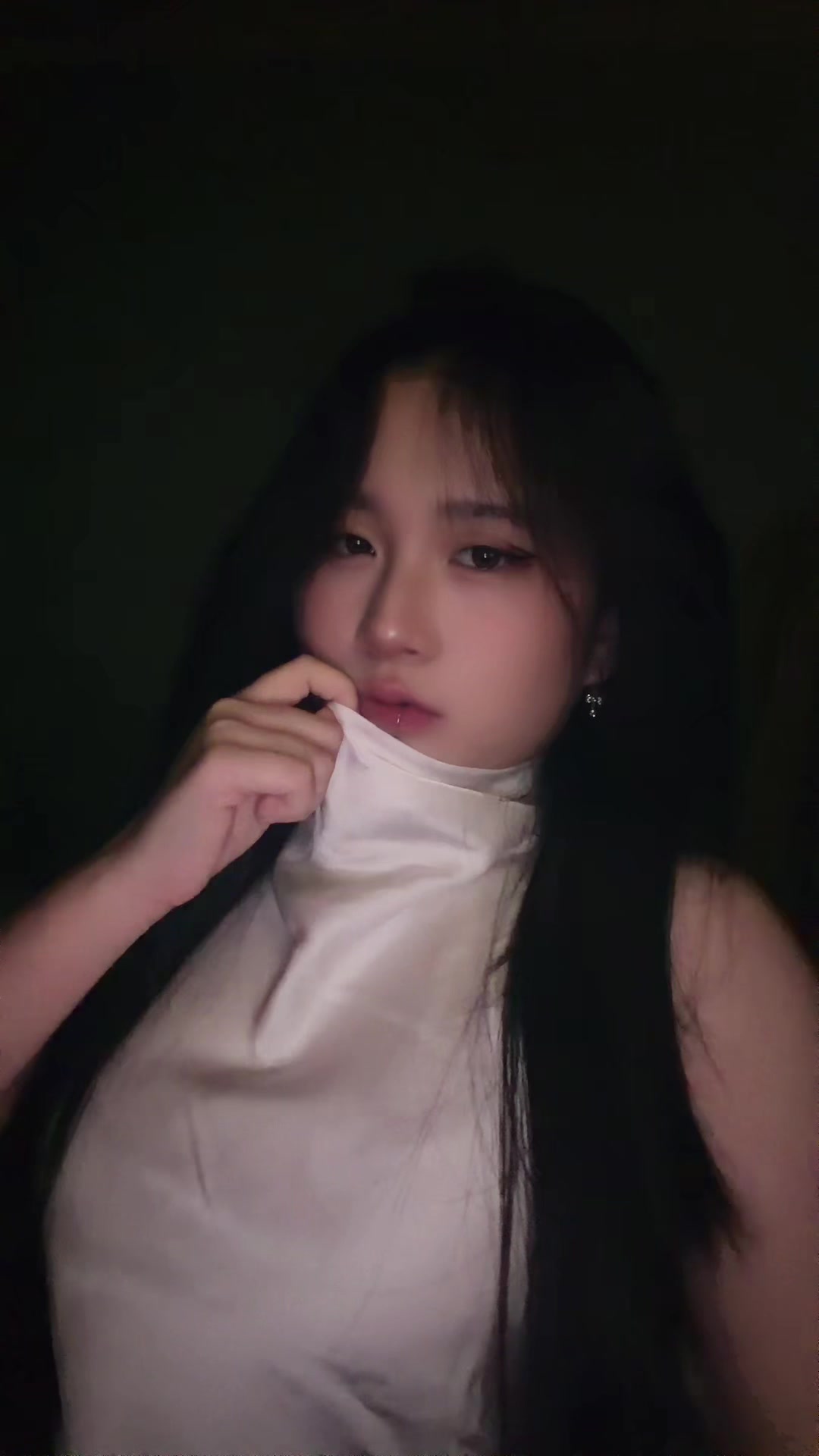 @- ๐ข๐ฏ๐ฆ๐ข๐ญ๐ฅ๐ฌ๐ฏ๐ฆ๐