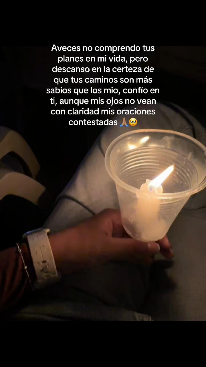 @Gabs_