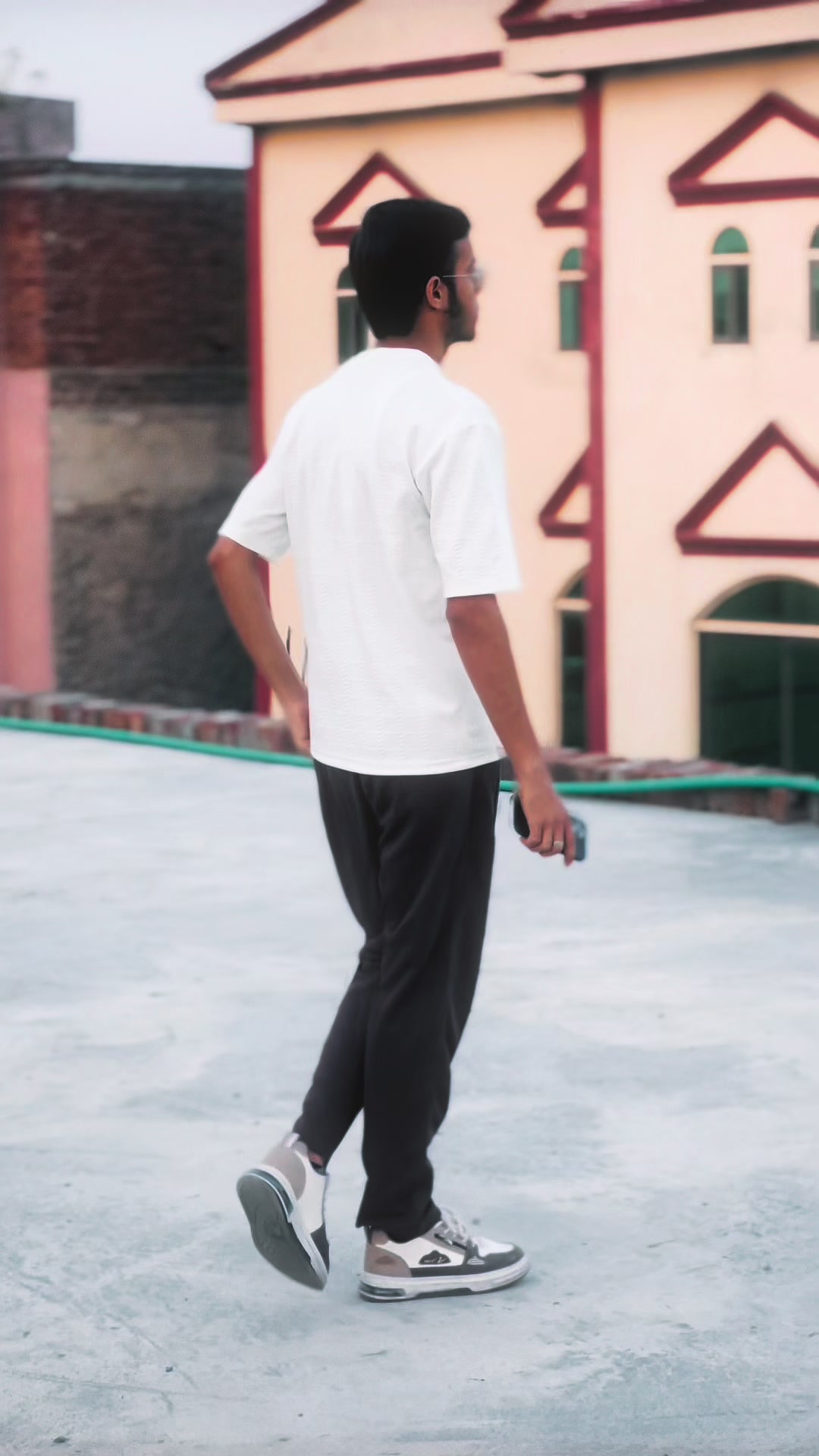 @عمیر 🦋❤️